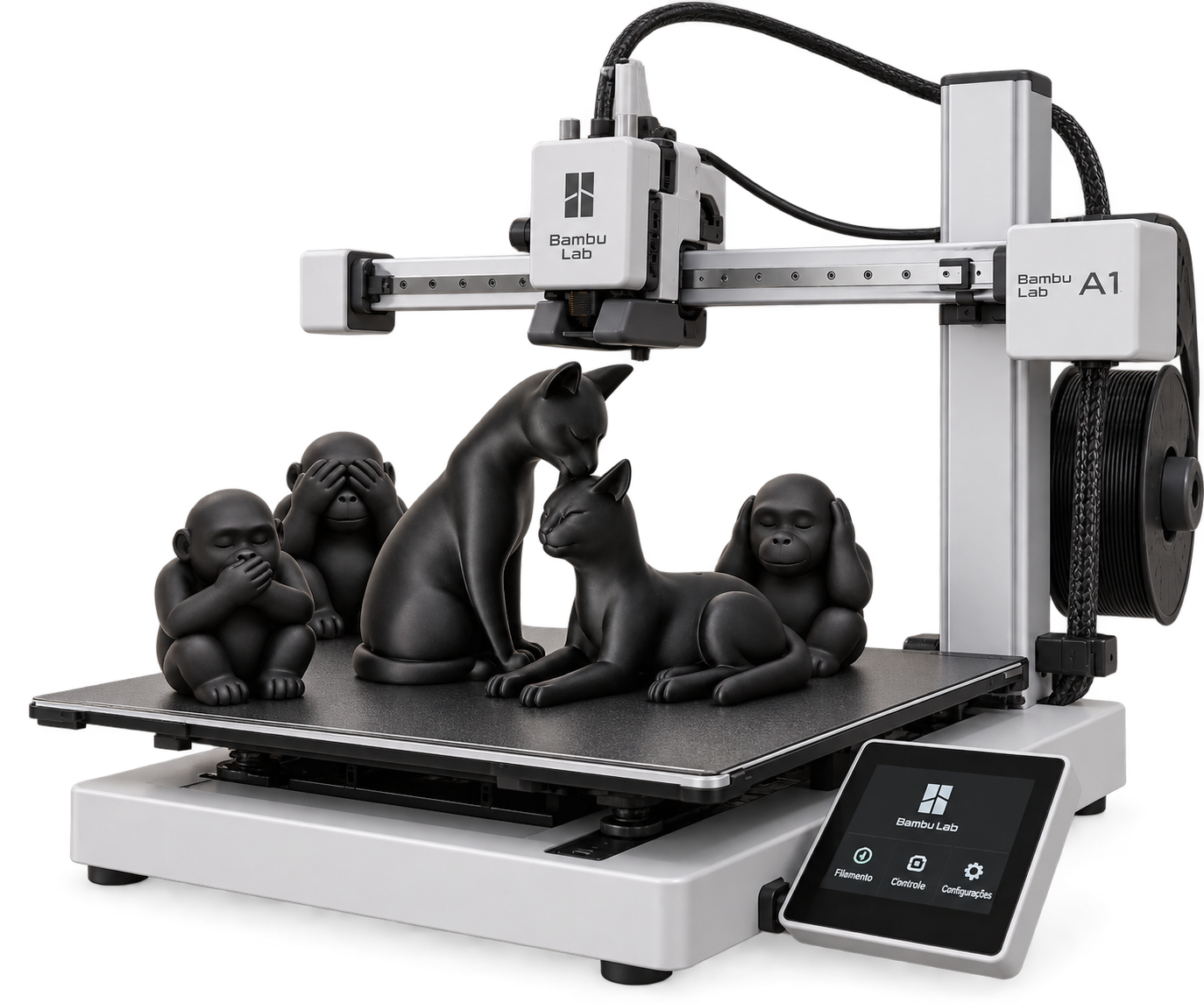 Impressora 3D produzindo esculturas de três macacos e dois gatos